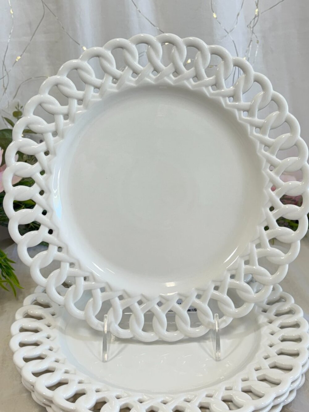 Grace Teaware Fine Porcelain White Heirloom Open Lace Dinner Plates Set of 4 - Picture 7 of 11